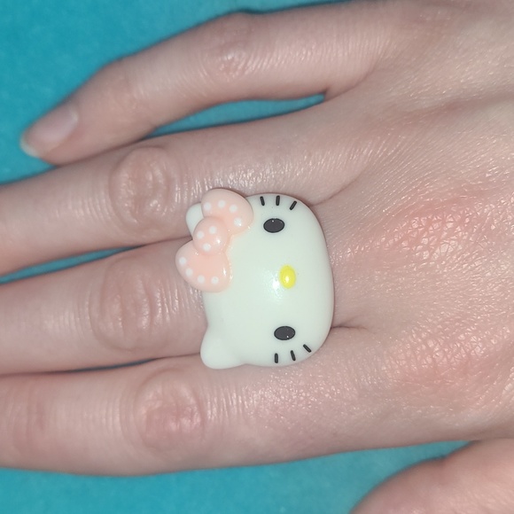 Hello Kitty Adjustable Ring - Picture 2 of 11